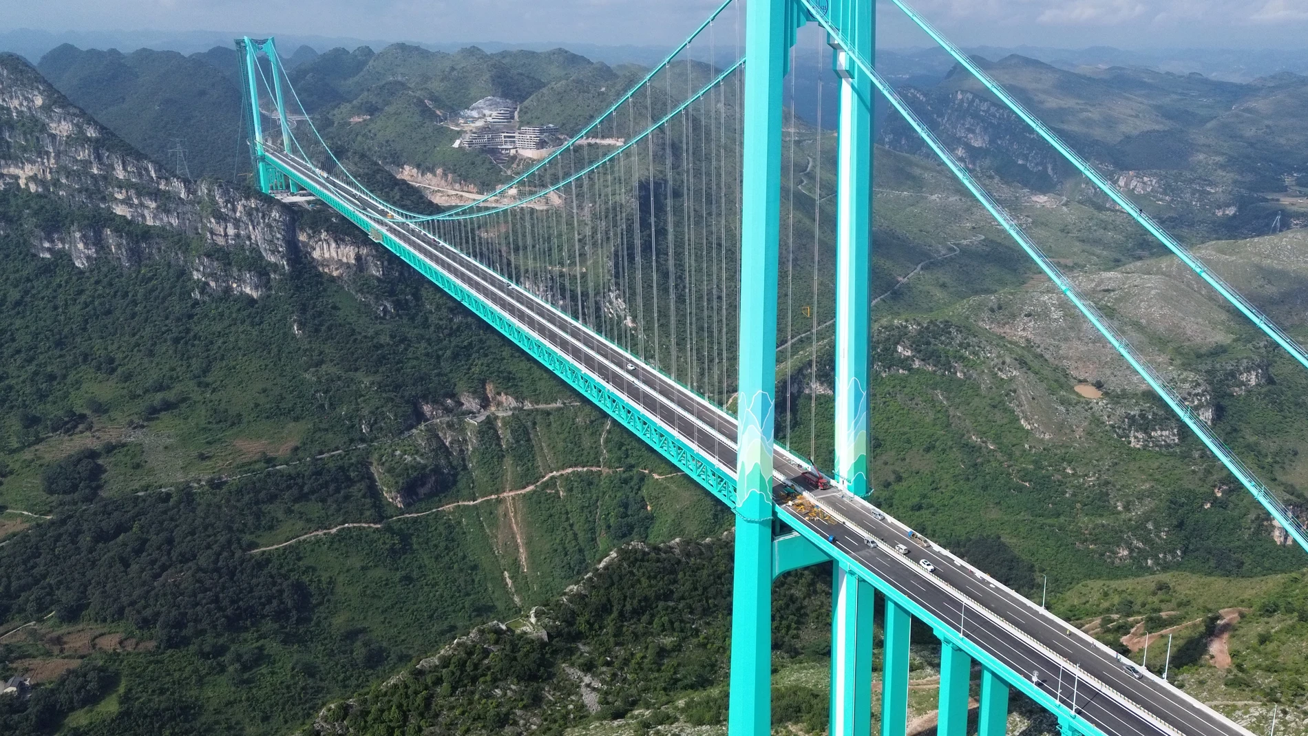 Puente del Cañón Huajiang