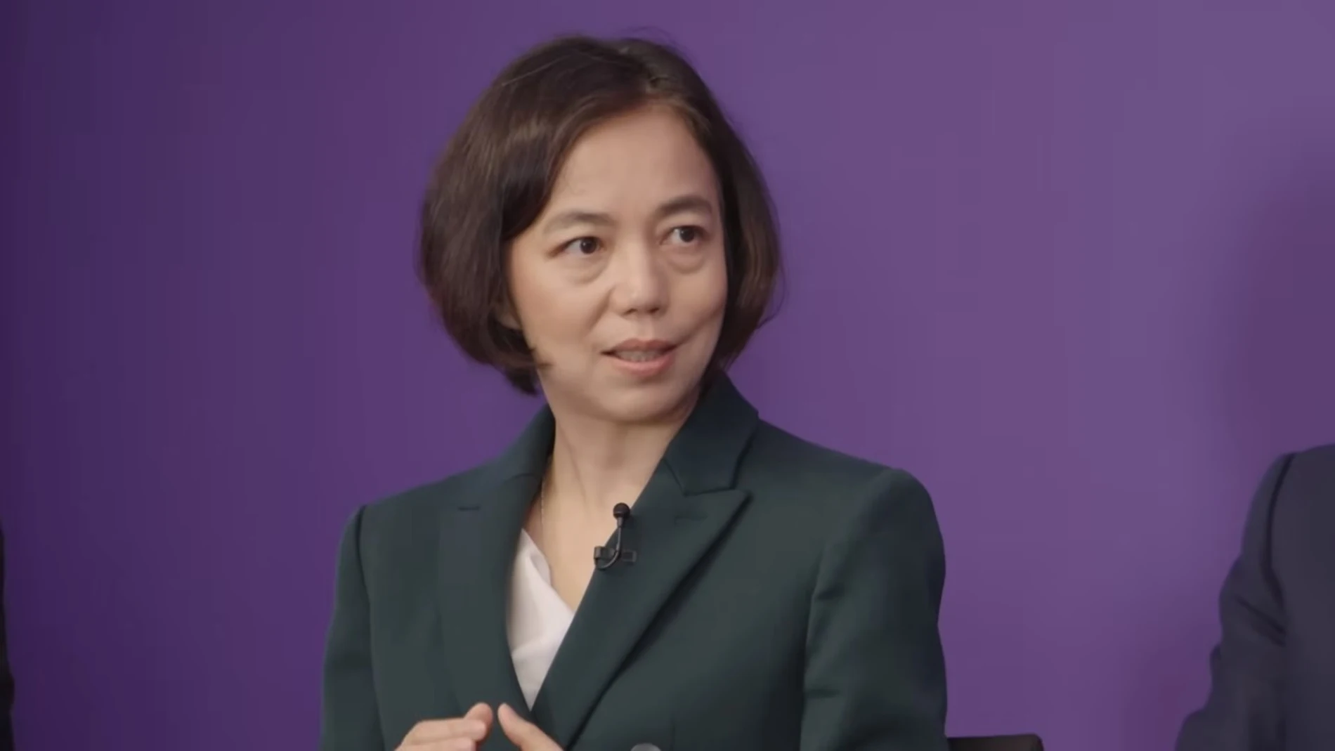 Fei-Fei Li, considerada una de las pioneras en investigación de la inteligencia artificial, durante la Cumbre del Futuro de la IA de Londres