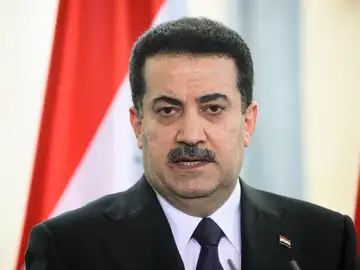 Irak.- El primer ministro de Irak habla de "día histórico" tras acudir a votar en las elecciones parlamentarias Irak.- El primer ministro de Irak habla de "día histórico" tras acudir a votar en las elecciones parlamentarias