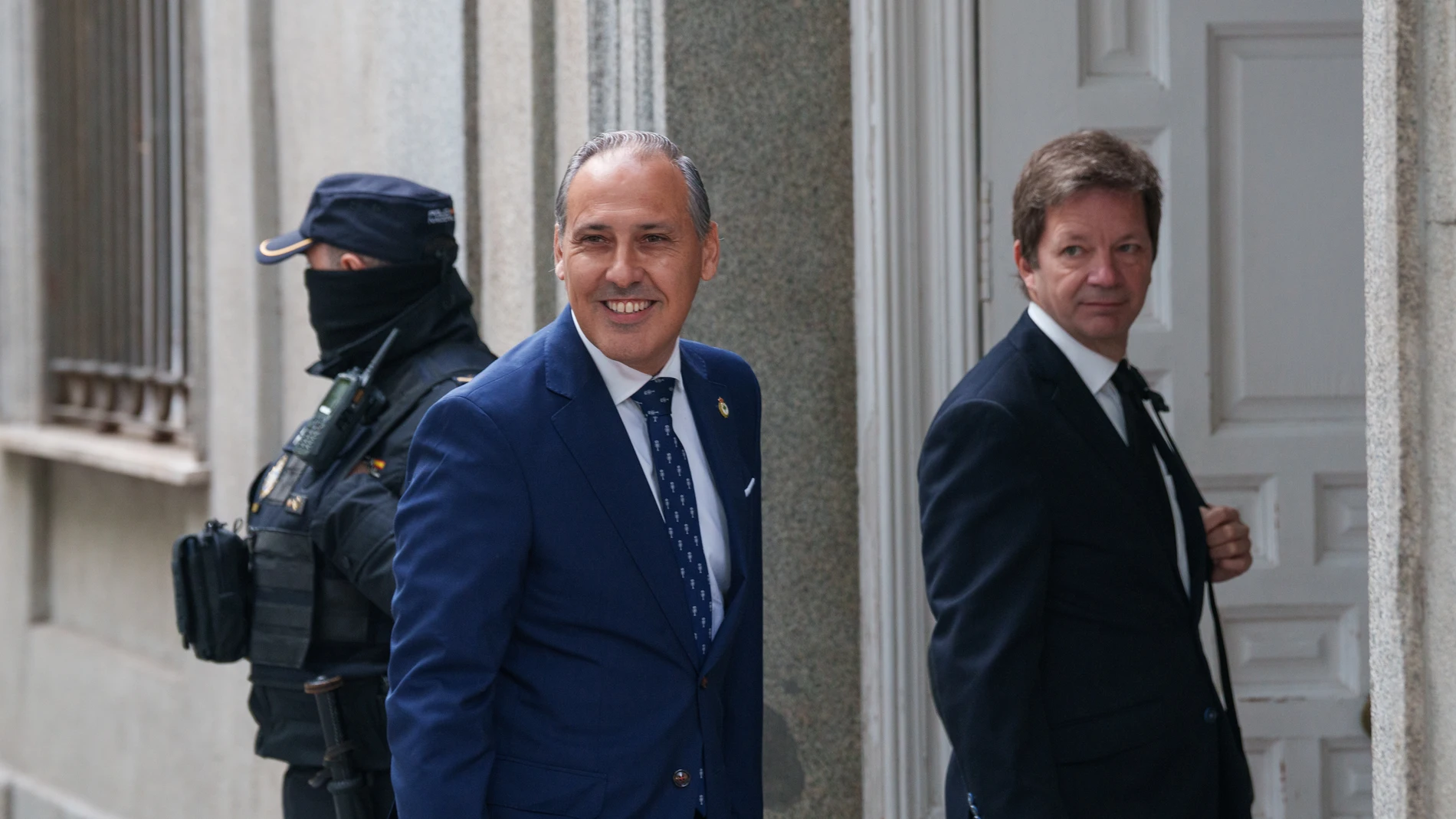 El decano del ICAM, Eugenio Ribón Seisdedos, a su llegada a la cuarta jornada del juicio al fiscal general del Estado, en el Tribunal Supremo, a 11 de noviembre de 2025, en Madrid (España). García Ortiz está acusado de un presunto delito de revelación de secretos contra Alberto González Amador, pareja de la presidenta de la Comunidad de Madrid. 11 NOVIEMBRE 2025 Matias Chiofalo / Europa Press 11/11/2025