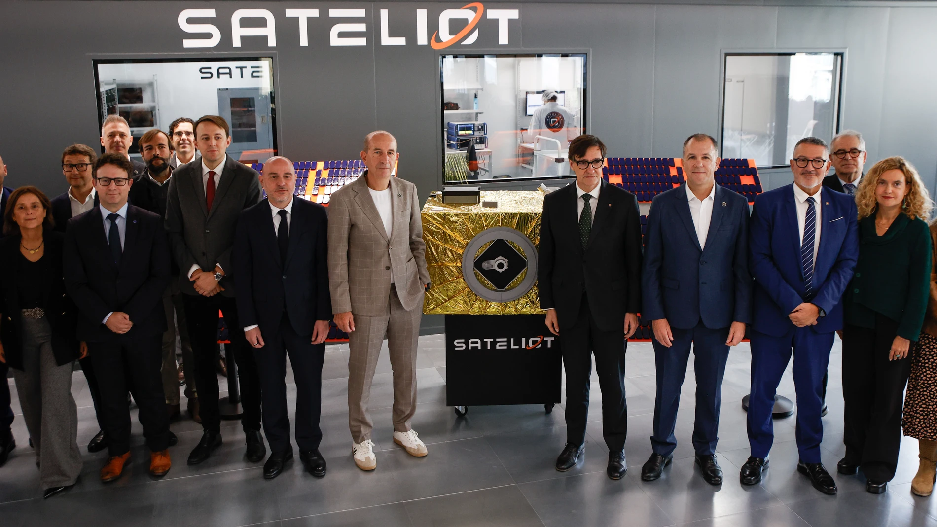 Sateliot abre un nuevo centro en Barcelona y anuncia su satélite de segunda generación