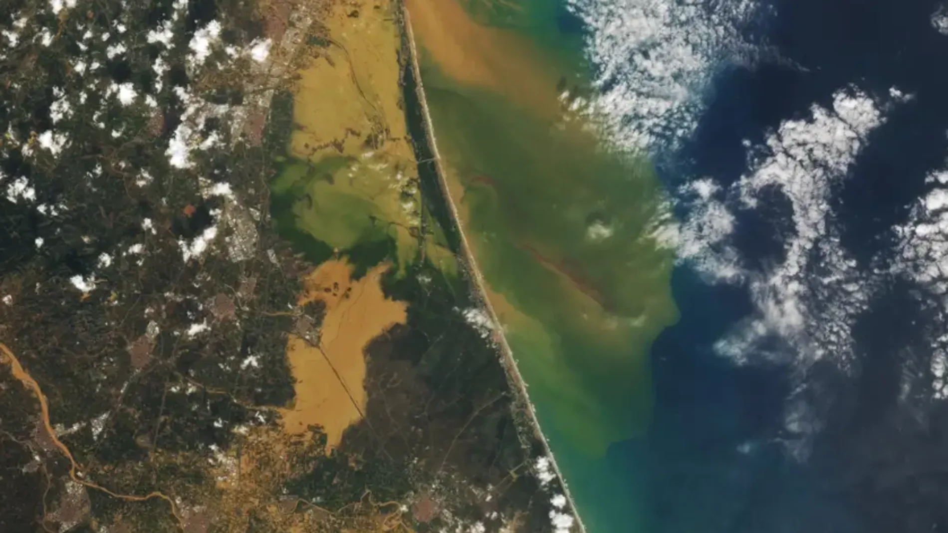 Imagen satelital de los devastadores efectos de la dana en Valencia