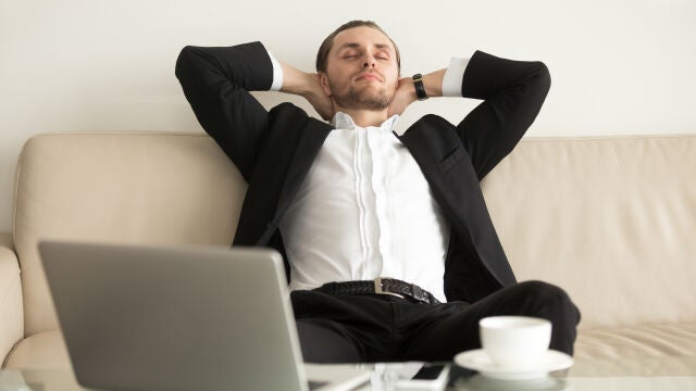 El Supremo lo confirma: el tiempo de desayuno y los 15 minutos de cortesía para fichar cuentan como jornada laboral El Supremo lo confirma: el tiempo de desayuno y los 15 minutos de cortesía para fichar cuentan como jornada laboral