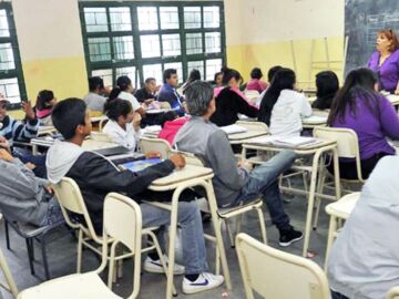 Un grupo de adolescentes, en clase