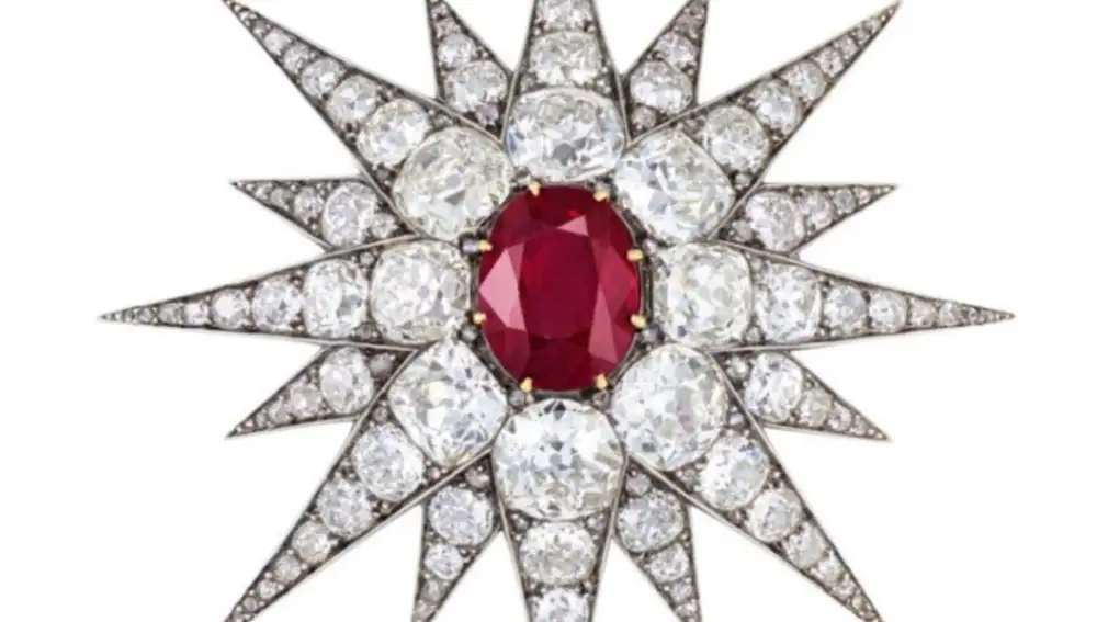 Broche millonario que sale a subasta