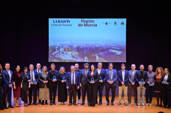LA RAZÓN reconoce el talento empresarial, sanitario, deportivo, social y cultural de la Región de Murcia LA RAZÓN reconoce el talento empresarial, sanitario, deportivo, social y cultural de la Región de Murcia