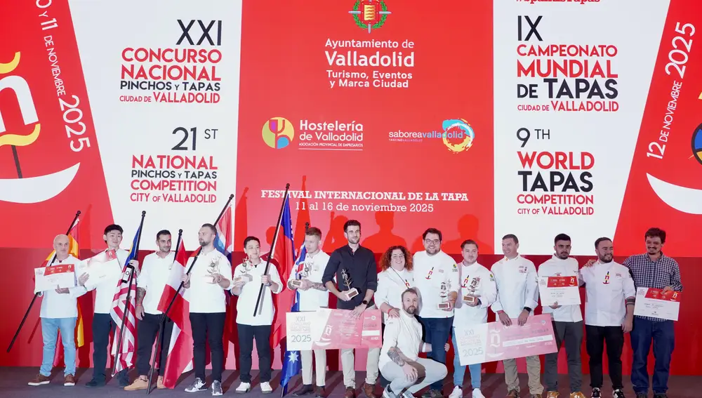 Foto de familia de los participantes