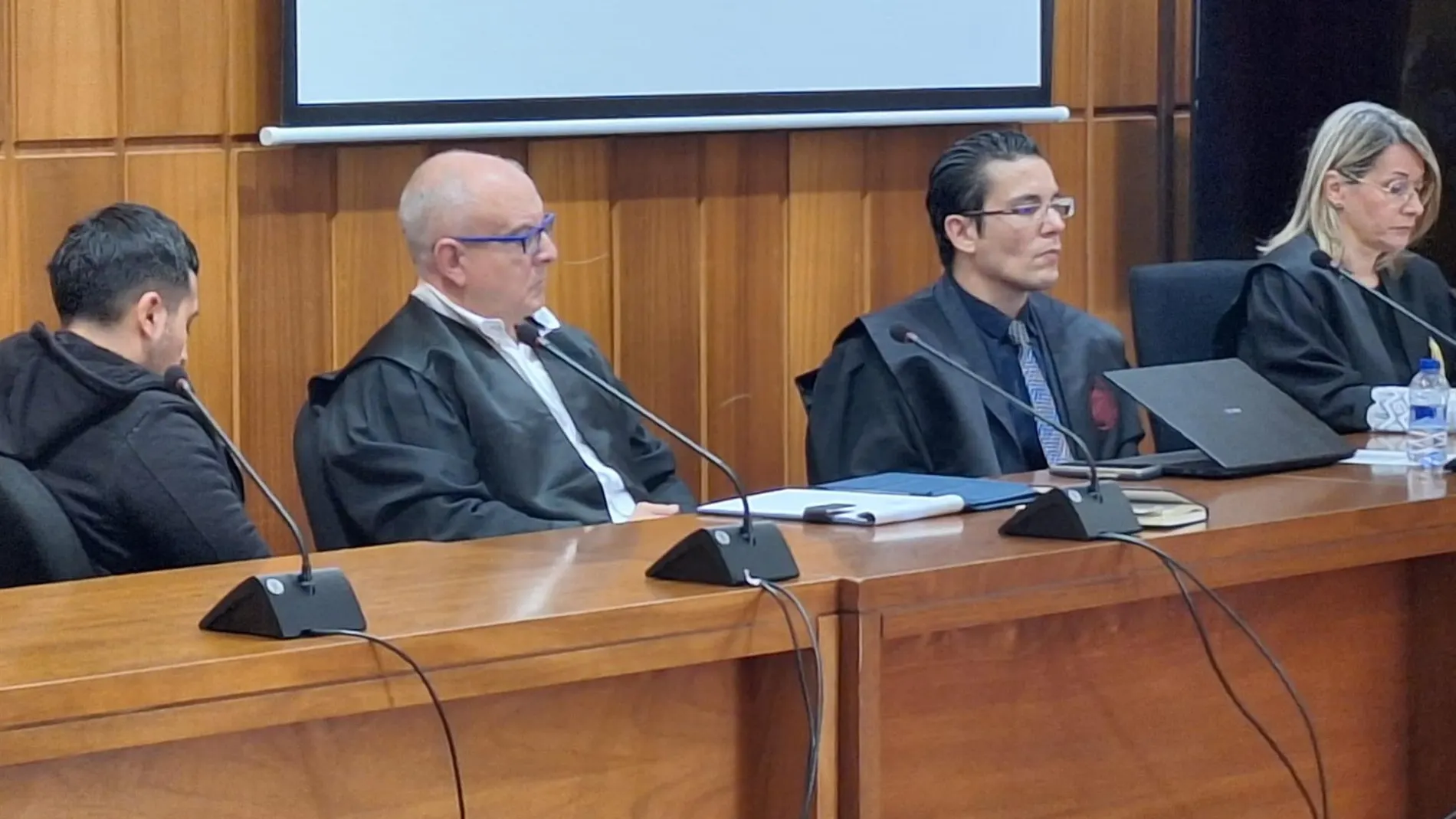 AMP.- Condenan a 22 años de cárcel al acusado de matar a su expareja de 17 años en Totana (Murcia) en 2022