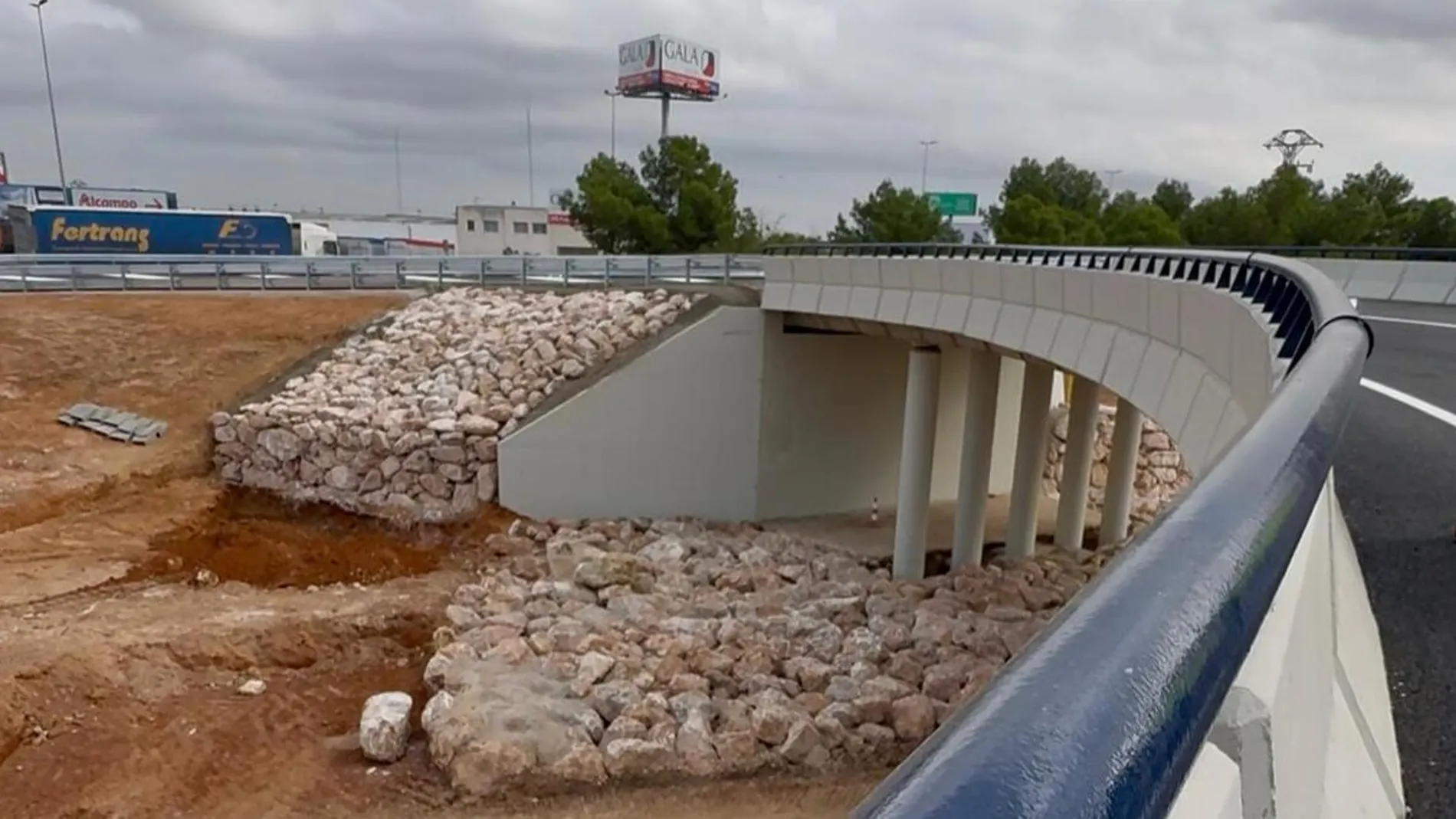 Reabre el puente de acceso a Bonaire (Aldaia) reconstruido tras la dana