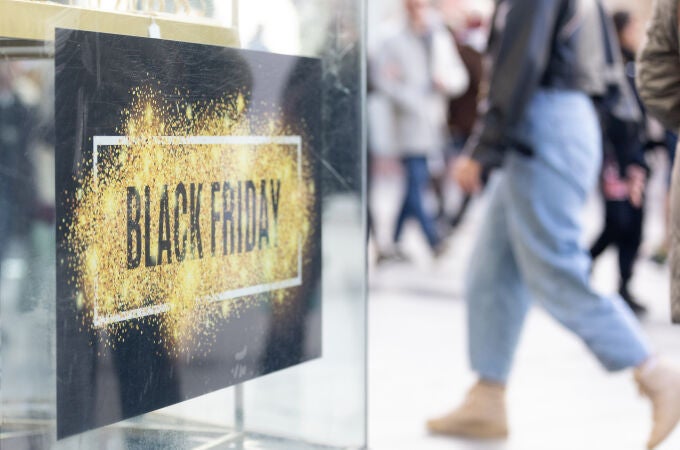 Ante el 'Black Friday' Consumur avisa de que "comprar a menor precio no significa gastar menos dinero" Ante el 'Black Friday' Consumur avisa de que "comprar a menor precio no significa gastar menos dinero"