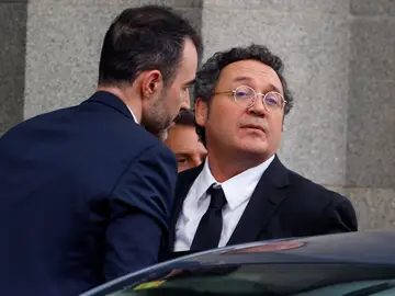 Juicio contra el Fiscal General, Álvaro García Ortiz FOTODELDÍA MADRID, 13/11/2025.- El fiscal general, Álvaro García Ortiz, a su llegada este jueves al Tribunal Supremo donde continúa el juicio que podría quedar visto para sentencia este jueves después de que las partes emitan sus conclusiones e informes definitivos. EFE/J.J. Guillén