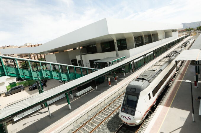 Ortuño exige al Gobierno central que aceleren las obras ferroviarias en la Región de Murcia Ortuño exige al Gobierno central que aceleren las obras ferroviarias en la Región de Murcia