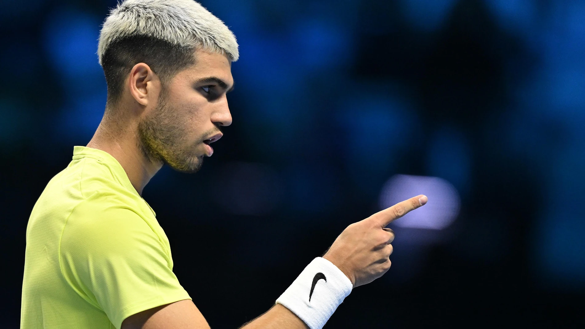 Turin (Italy), 13/11/2025.- Carlos Alcaraz of Spain celebrates winning against Lorenzo Musetti of Italy after their Men's Singles Round Robin tennis match at the ATP Finals in Turin, Italy, 13 November 2025. (Tenis, Italia, España) EFE/EPA/ALESSANDRO DI MARCO