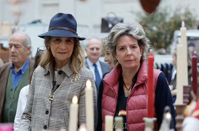 La Infanta Elena rescata el look británico más clásico con su chaqueta de cuadros en la inauguración del Rastrillo de Nuevo Futuro La Infanta Elena rescata el look británico más clásico con su chaqueta de cuadros en la inauguración del Rastrillo de Nuevo Futuro