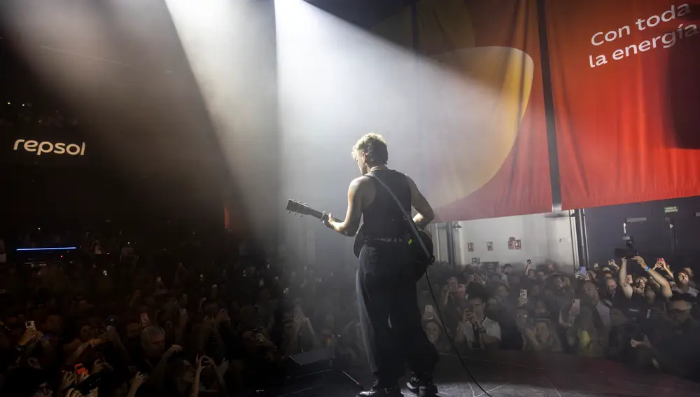 Dani Fernández durante la presentación de su documental 'Todo cambia', en The Music Station