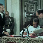 El 23 de julio de 1969, el Príncipe Don Juan Carlos firmó su aceptación como sucesor en la jefatura del Estado a título de Rey