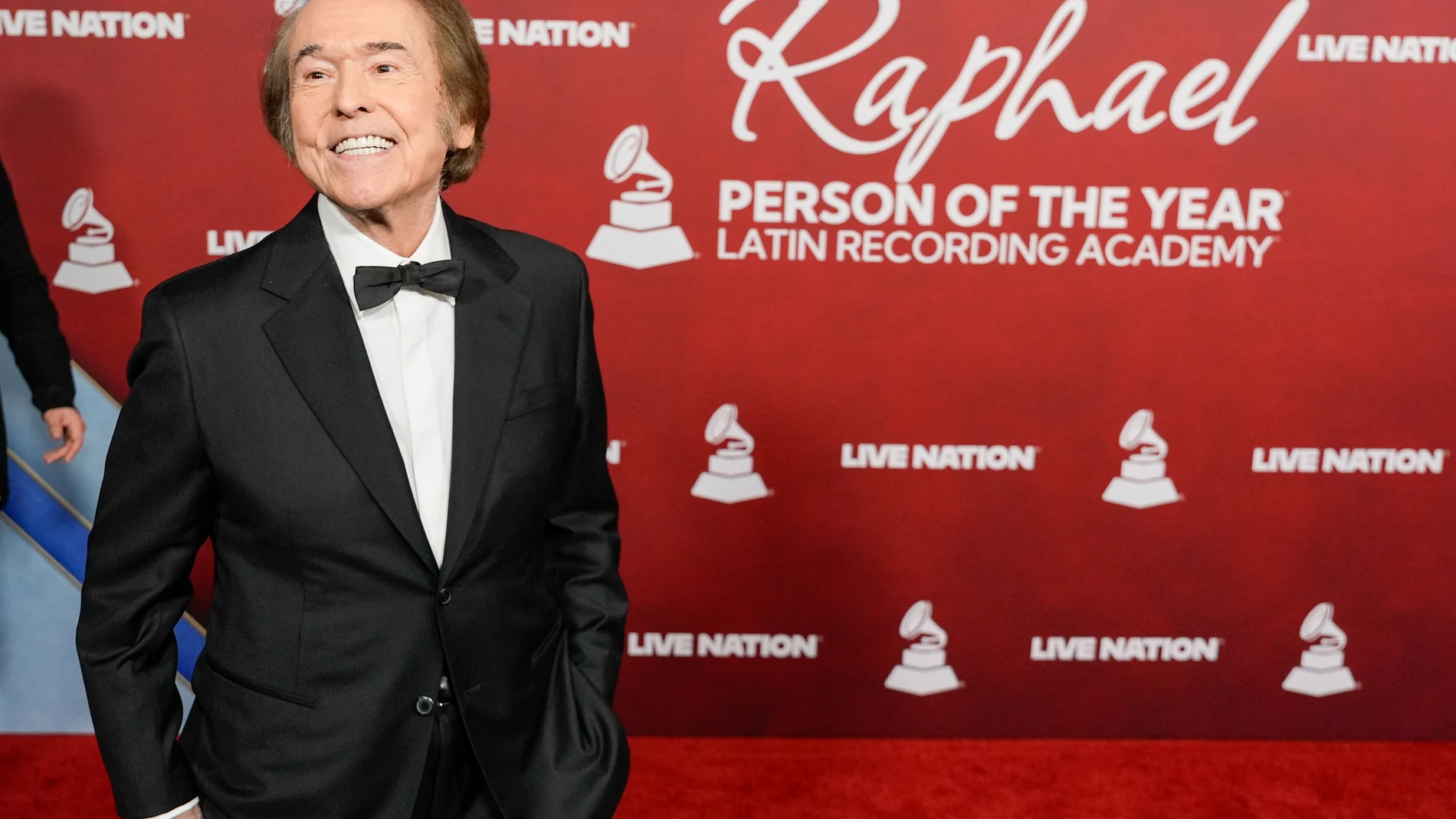 Raphael arrives at the 26th Latin Grammys Person of the Year award ceremony in his honor on Wednesday, Nov. 12, 2025, at Mandalay Bay in Las Vegas. (AP Photo/Chris Pizzello)