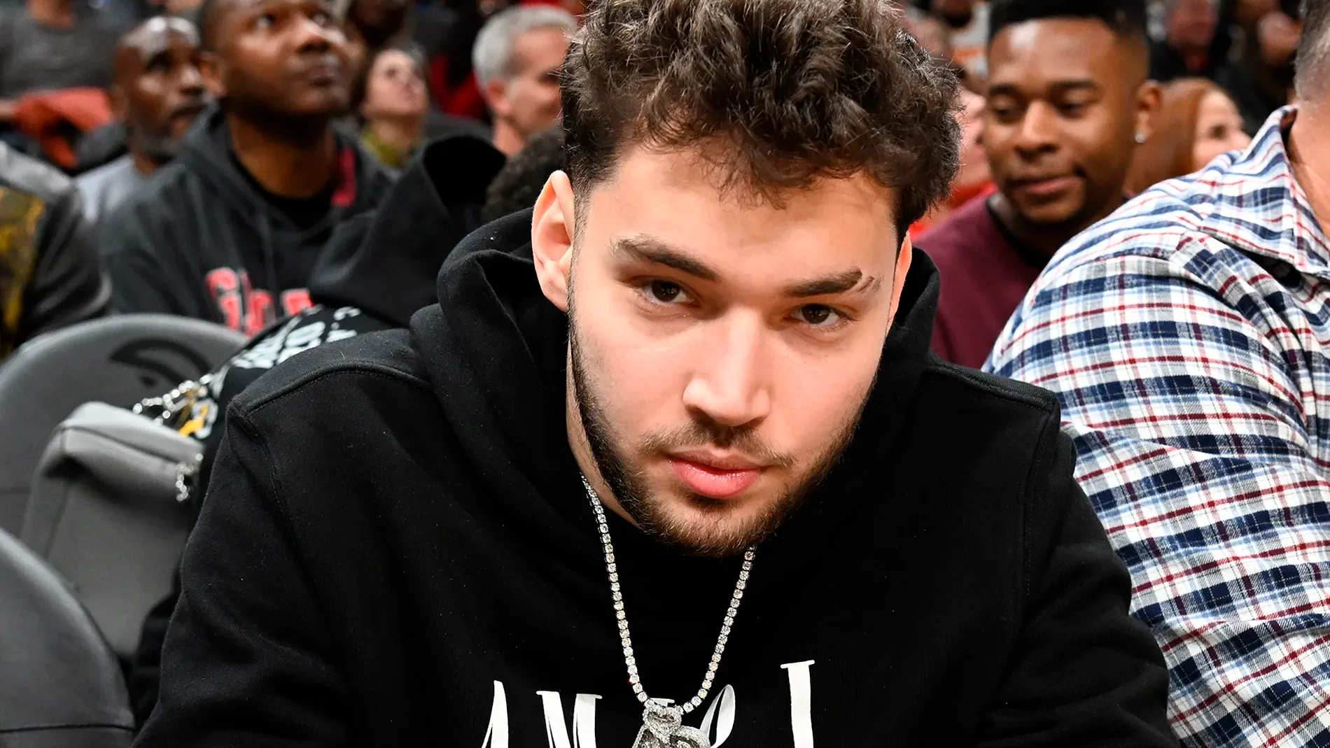 El streamer Adin Ross, uno de los más grandes de Kick, anuncia que ahora sus directos más importantes serán en Twitch