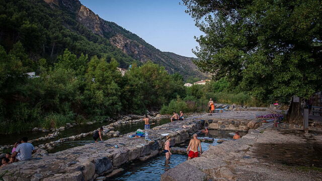 Las mejores termas de España en otoño: gratis, con vistas increíbles y encanto rural Las mejores termas de España en otoño: gratis, con vistas increíbles y encanto rural