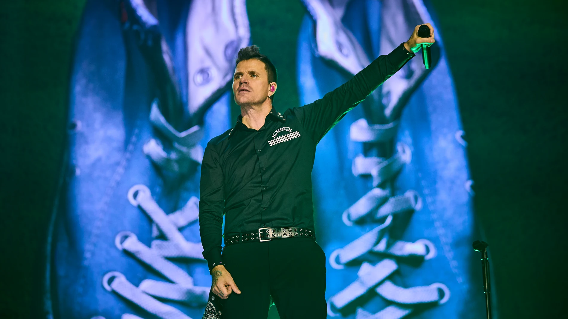 El cantante Dani Martín durante el primero de los diez conciertos que realizará en el Movistar Arena, en Madrid, para conmemorar sus 25 años de carrera y su vuelta a los escenarios. © Alberto R. Roldán / Diario La Razón 14 11 2025