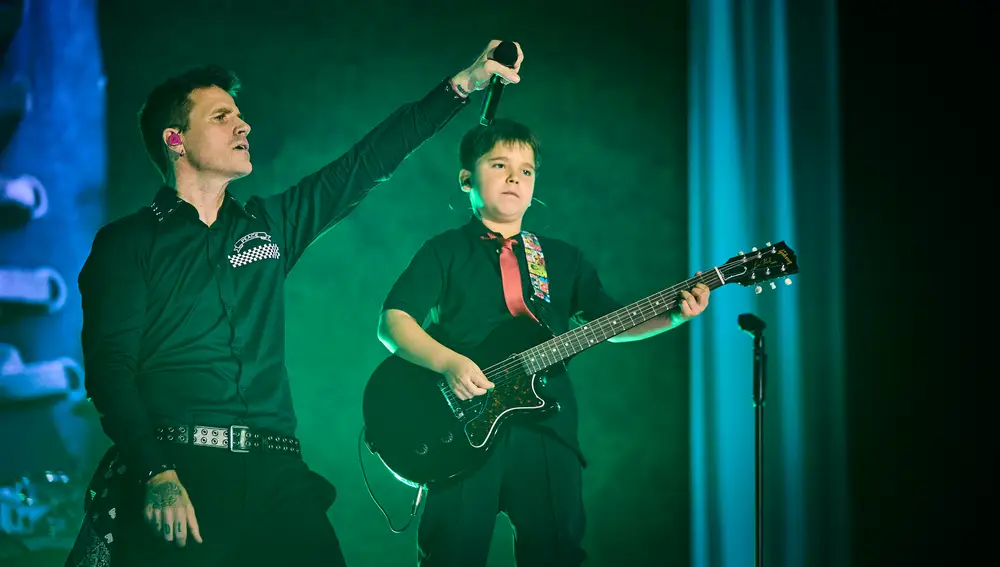 El cantante Dani Martín durante el primero de los diez conciertos que realizará en el Movistar Arena, en Madri