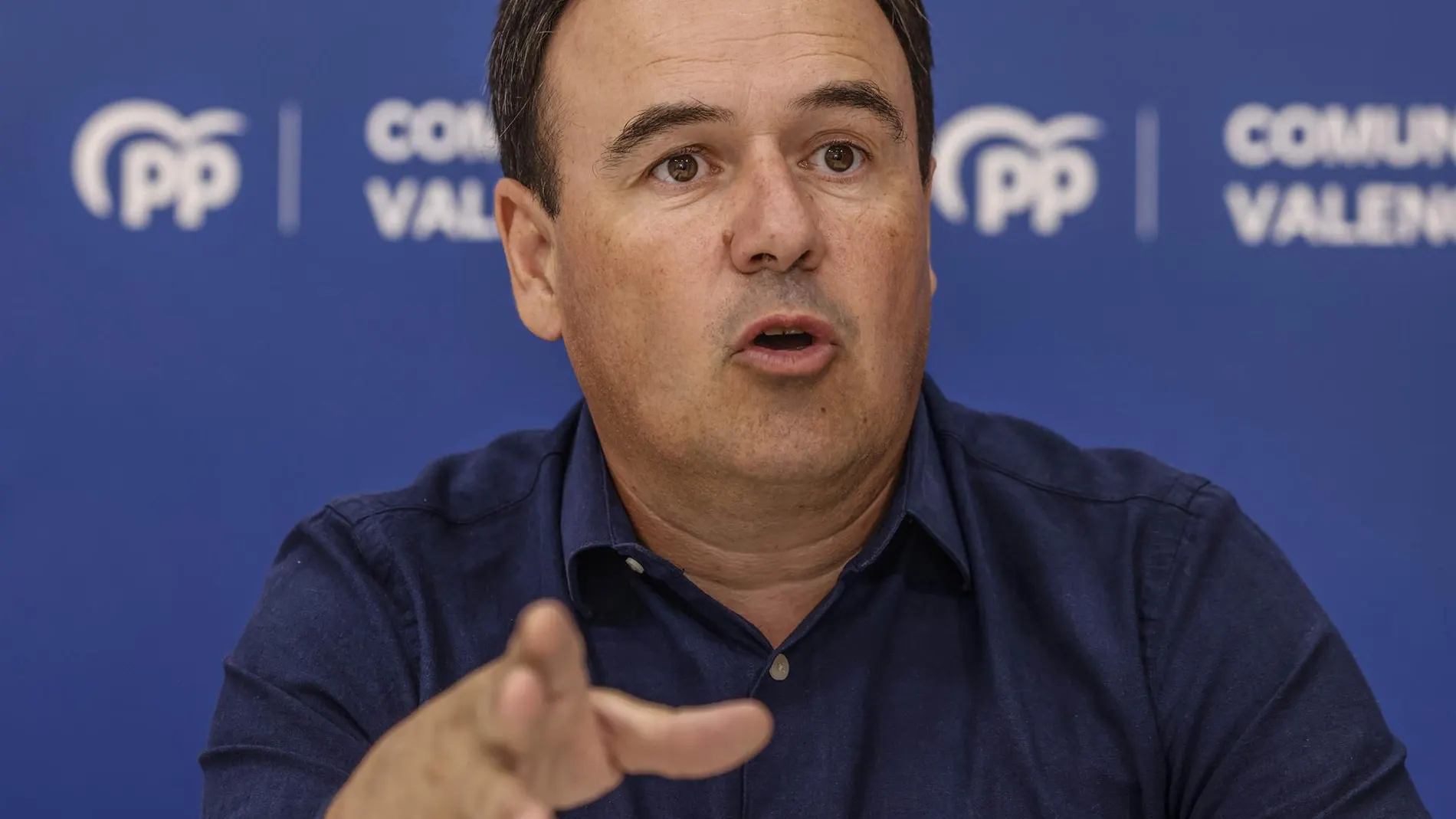 Pérez Llorca se reúne con la dirección de Vox para buscar un acuerdo de investidura: "Ha habido buena sintonía"