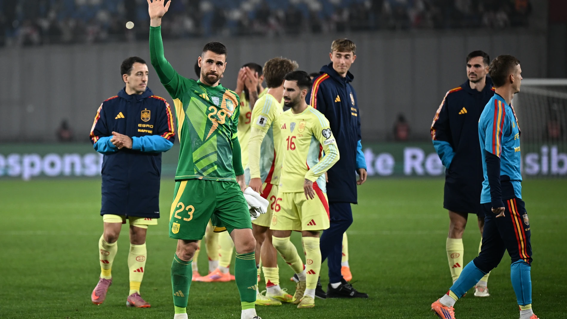 Spain's players celebrate their 4-0 victory in the World Cup 2026 group E qualifying soccer match between Georgia and Spain in Tbilisi, Georgia, Saturday, Nov. 15, 2025. (AP Photo/Tamuna Kulumbegashvili)