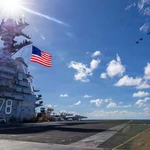 Estados Unidos mantiene su despliegue militar en aguas del Caribe