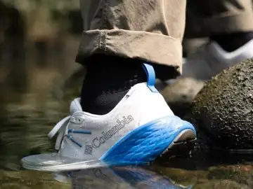 El secreto de los senderistas expertos este invierno: las zapatillas Columbia que mantienen los pies secos y cómodos Columbia Konos TRS Outdry