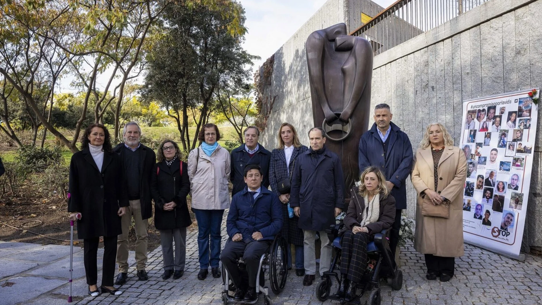 MADRID.-Madrid homenajea a las víctimas de los accidentes de tráfico y pide ser "inconformistas" con la reducción de siniestros