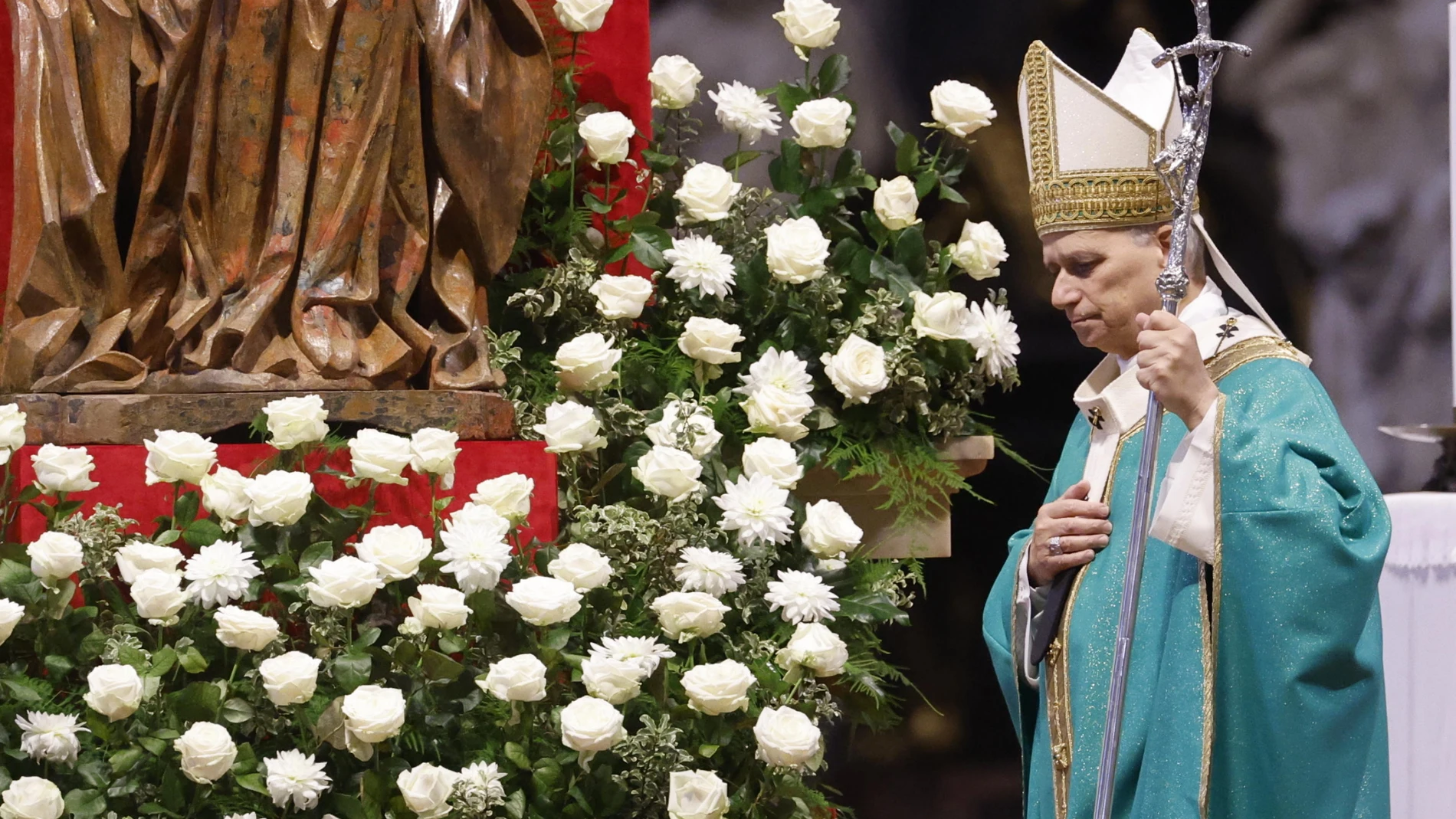VATICAN CITY (Vatican City State (Holy See)), 16/11/2025.- Pope Leo XIV celebrates Mass on the occasion of the Jubilee of the Poor and the 9th World Day of the Poor at St. Peter's Basilica, Vatican City, 16 November 2025. (Papa) EFE/EPA/FABIO FRUSTACI