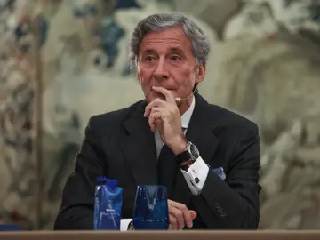 El periodista de RTVE Jesús Álvarez presenta su autobiografía, 'Cerca de las Estrellas', en Madrid MADRID, 17/11/2025.- El periodista de RTVE Jesús Álvarez durante la presentación de su autobiografía, 'Cerca de las Estrellas', este lunes en Madrid. EFE/ Victor Lerena