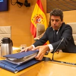 El presidente valenciano en funciones, Carlos Mazón, comparece en el Congreso. David Jar
