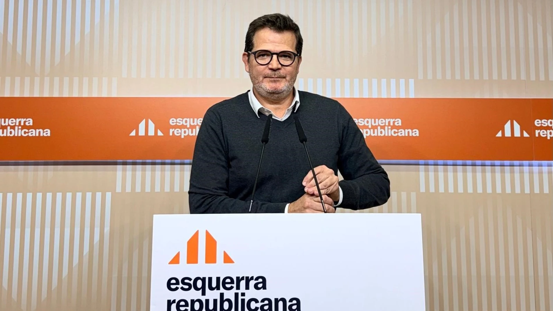 El vicesecretario de Comunicación y portavoz de ERC, Isaac Albert, en rueda de prensa. EUROPA PRESS 17/11/2025