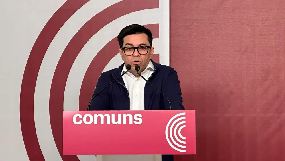 CPFF.- Pisarello (Comuns) acusa al PP de seguir las "consignas de Aznar" en materia de financiación