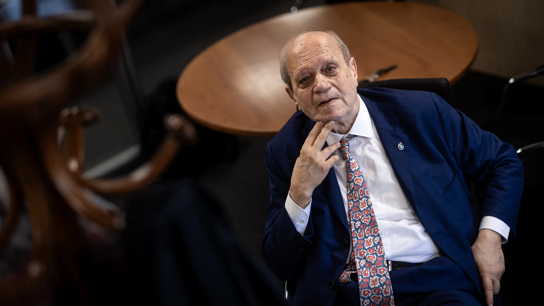 Pere Gimferrer fotografiado ayer en Barcelona