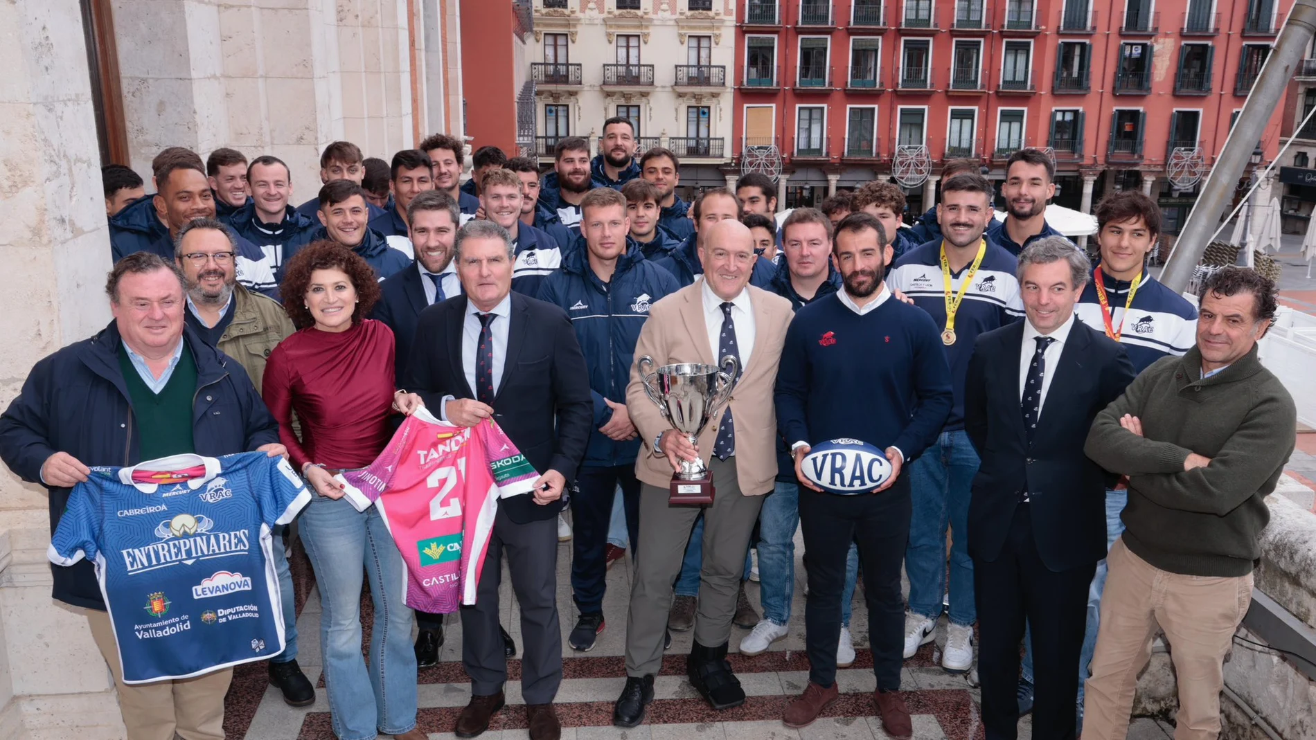 Homenaje del Ayuntamiento de Valladolid al VRAC Quesos Entrepinares