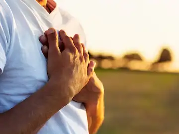 La técnica del “reset mental” que se hace con las manos y reduce la ansiedad La técnica del “reset mental” que se hace con las manos y reduce la ansiedad