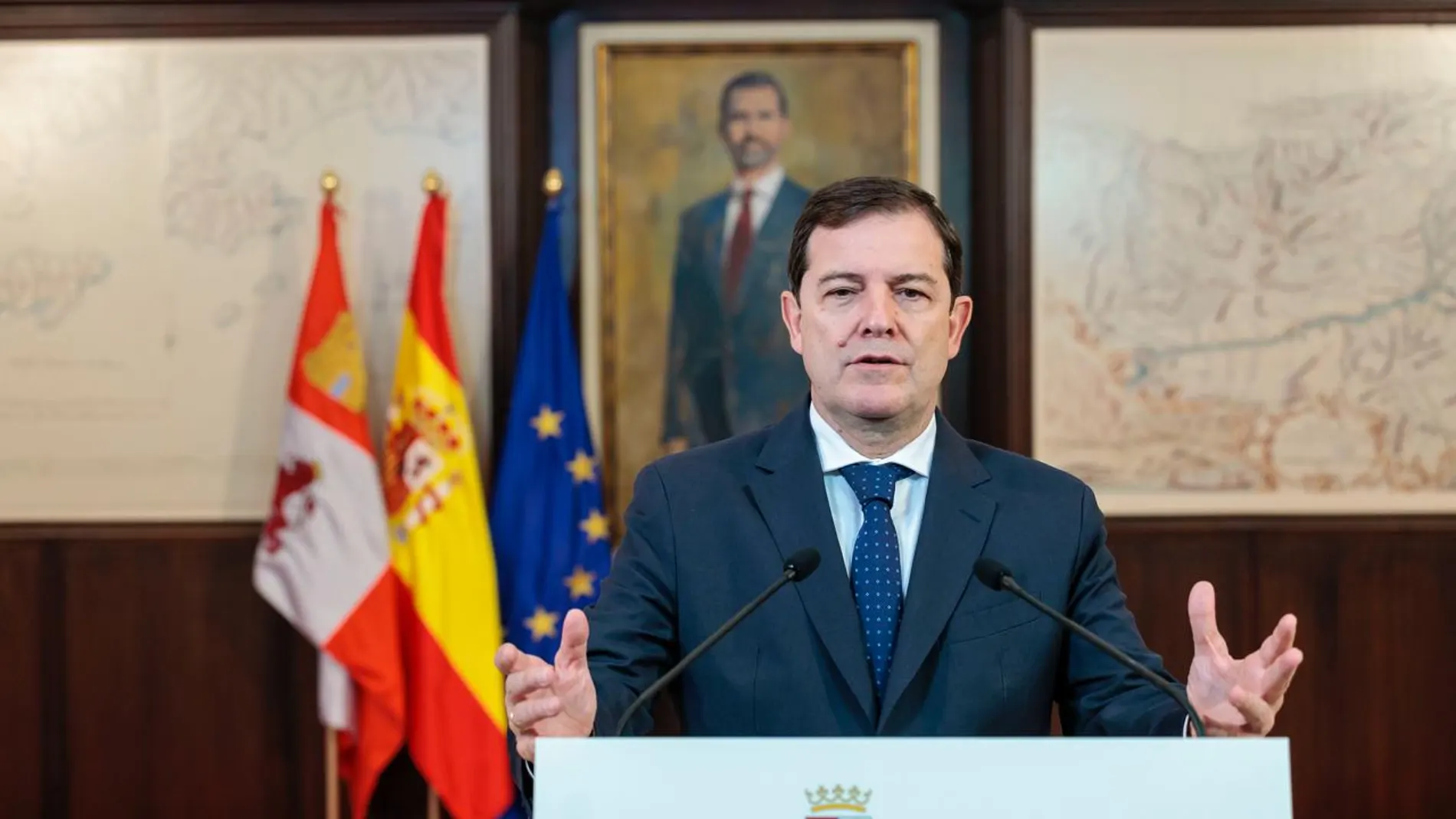 El presidente de la Junta, Alfonso Fernández Mañueco, durante la declaarción instucional