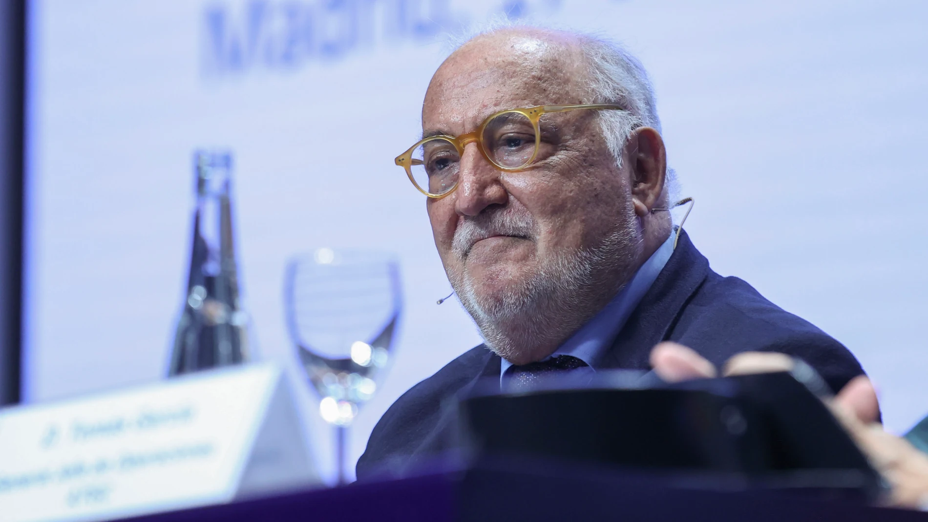 MADRID, 17/11/2025.-El director general de Tráfico, Pere Navarro, durante el Consejo Superior de Tráfico, Seguridad Vial y Movilidad Sostenible, este lunes en el Instituto Nacional de Seguridad y Salud en el Trabajo.- EFE/ Víctor Lerena