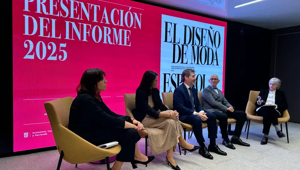 La Comunidad destaca el papel de la moda de autor como motor cultural, económico y turístico de la región