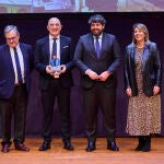 El director general de Patatas Rubio, Rodrigo Fern&aacute;ndez Ortega, recogi&oacute; el Premio concedido por LA RAZ&Oacute;N