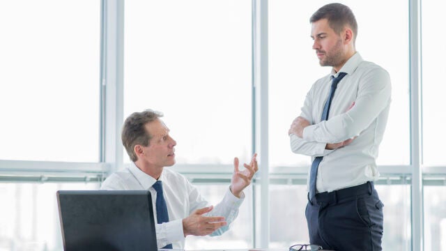 Cinco abusos laborales habituales que no debes permitir porque son ilegales