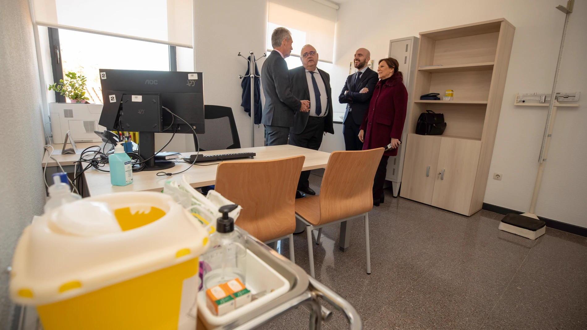El consejero de Sanidad, Alejandro Vázquez Ramos, visita la reforma del centro de salud Ávila Norte