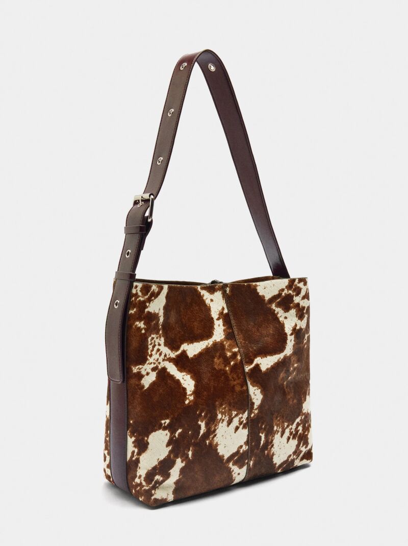 Bolso de estampado animal.