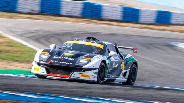 Alejandro Iribas, campeón de España de Supercars