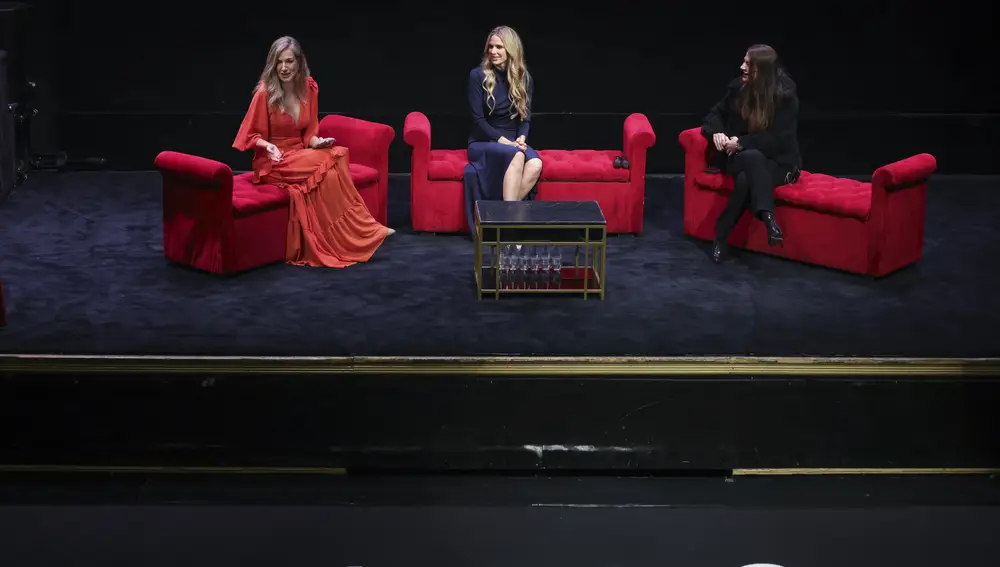 Sandra Andújar, Vanesa Romero y Valerie Tasso en el coloquio de "Sexo a los 70"