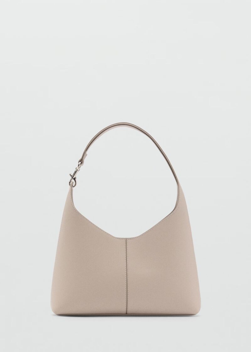 Bolso en beige.