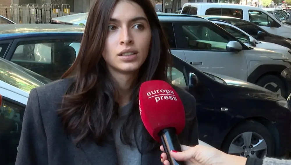 Lucía Rivera se pronuncia sobre la incipiente relación de su padre, Cayetano, y la reportera Gemma Camacho