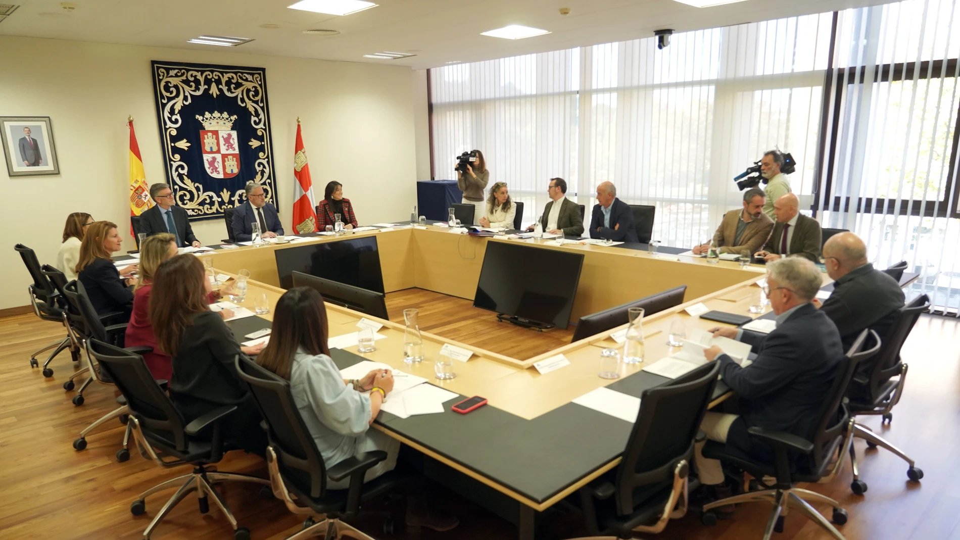 Carlos Pollán preside la Junta de Portavoces junto a Francisco Vázquez y Ana Sánchez